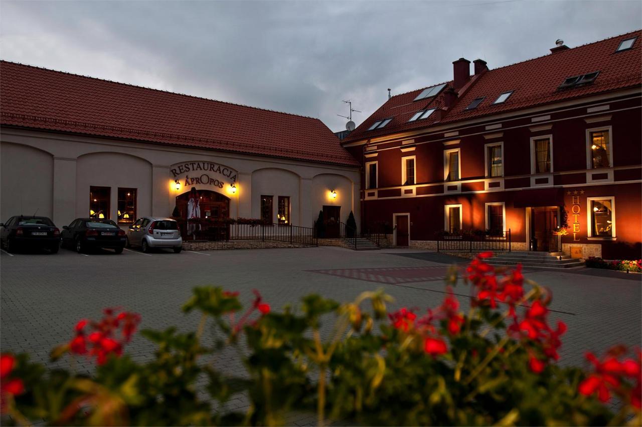 A' Propos Hotel, Restauracja, Club Wałbrzych Esterno foto